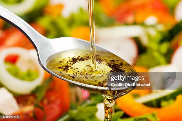 molho de salada. - vinagre imagens e fotografias de stock