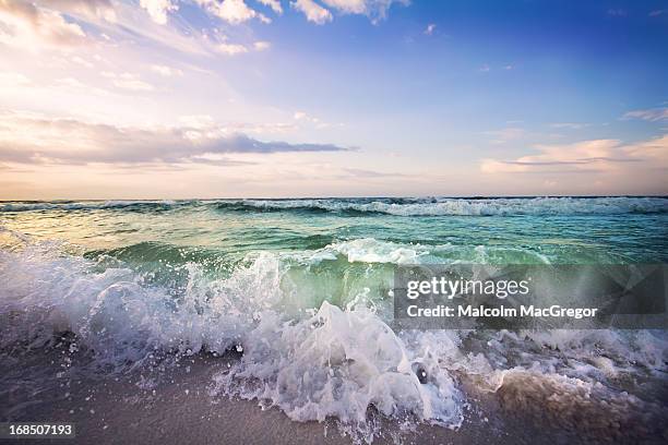 beautiful waves - state visit of the president of united mexican states day 1 stockfoto's en -beelden