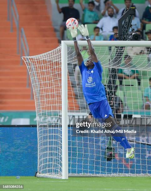 Édouard Mendy of Al Ahli during Al-Ahli v Taawon in the Saudi Pro League at Prince Abdullah Al Faisal Stadium on September 16, 2023 in Jeddah, Saudi...