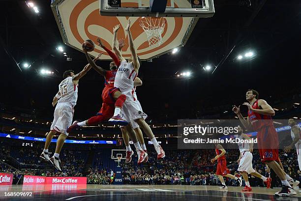 Sonny Weems of CSKA Moscow drives to the basket during the Turkish Airlines EuroLeague Final Four semi final game between CSKA Moscow v Olympiacos...