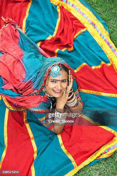 rajasthan dancing - rajasthan dance stock pictures, royalty-free photos & images