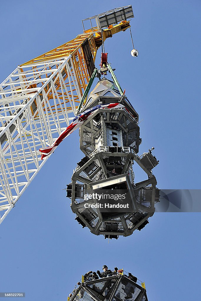 Final Section Of One World Trade Center's Spire Installed