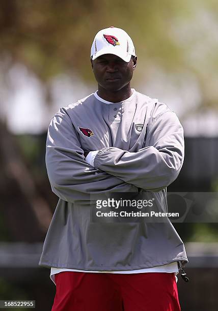 Defensive Coordinator Todd Bowles of the Arizona Cardinals watches Rookie Camp practice at the team's training center facility on May 10, 2013 in...