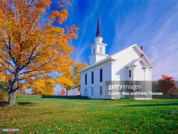 autumn in vermont - steeple stock pictures, royalty-free photos & images
