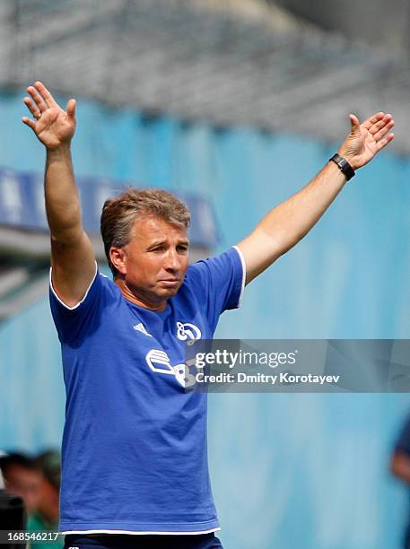 Head coach Dan Petrescu of FC Dynamo Moscow gestures during the Russian Premier League match between FC Dynamo Moscow and FC Krasnodar at the Arena...