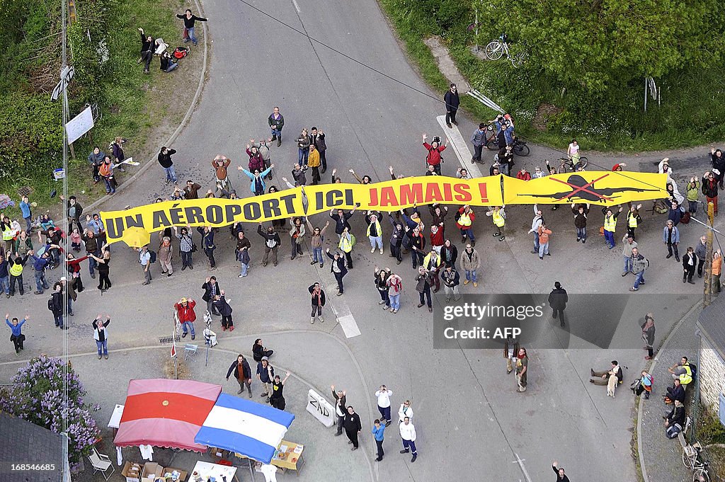 FRANCE-AVIATION-ENVIRONMENT-DEMO