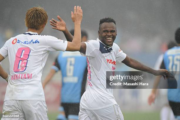 Fabio Simplicio of Cerezo Osaka celebrates the second goal during the J.League match between Kawasaki Frontale and Cerezo Osaka at Todoroki Stadium...