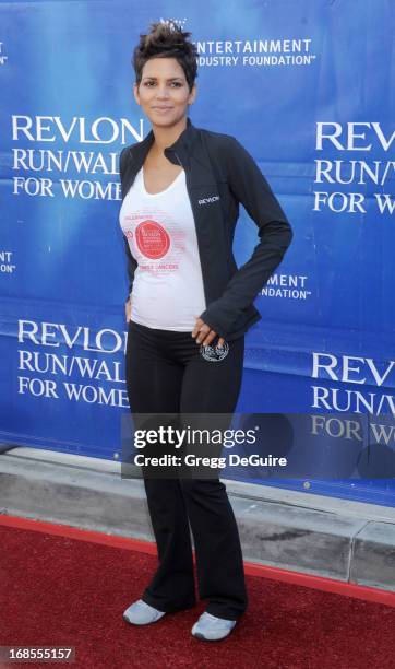 Actress Halle Berry arrives at the 20th Annual EIF Revlon Run/Walk For Women at Los Angeles Memorial Coliseum on May 11, 2013 in Los Angeles,...