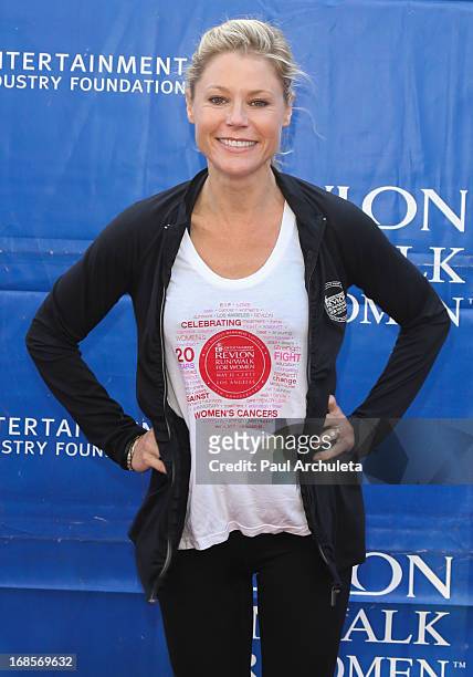 Actress Julie Bowen attends the 20th annual EIF Revlon Run/Walk For Women at the Los Angeles Memorial Coliseum on May 11, 2013 in Los Angeles,...