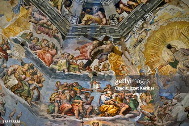 florence interior of duomo, santa maria dei fiori - renaissance stockfoto's en -beelden