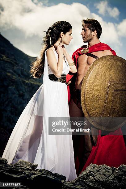 spartan queen taking leave of her man - tunic bildbanksfoton och bilder