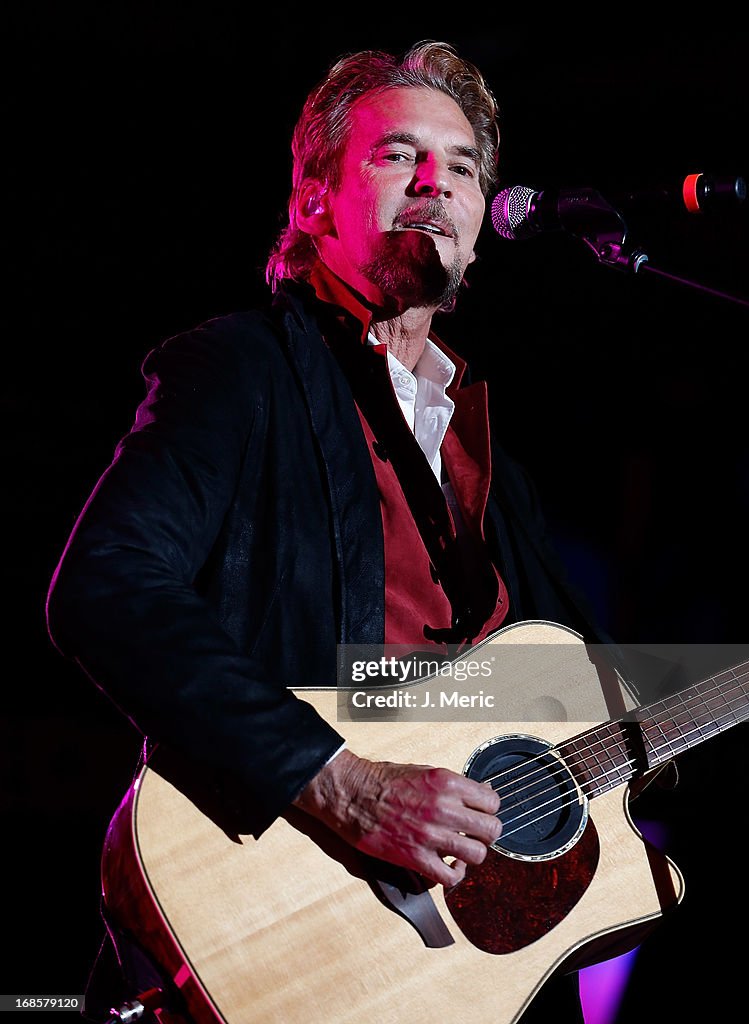 Kenny Loggins In Concert