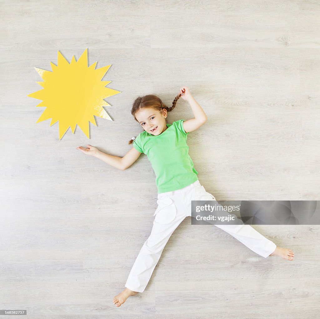 Child Presenting Sunny Weather.