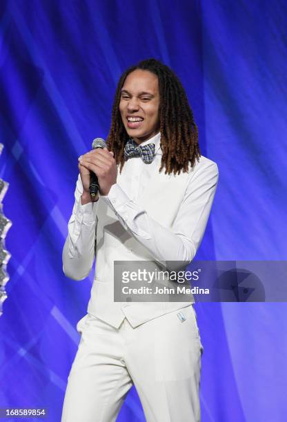 Brittney Griner accpeta an award during the 24th Annual GLAAD Media Awards at the Hilton San Francisco - Union Square on May 11, 2013 in San...