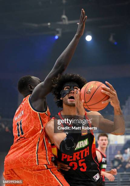 Keanu Pinder of the Wildcats drives to the basket during the 2023 NBL Blitz match between Cairns Taipans and Perth Wildcats at Gold Coast Convention...