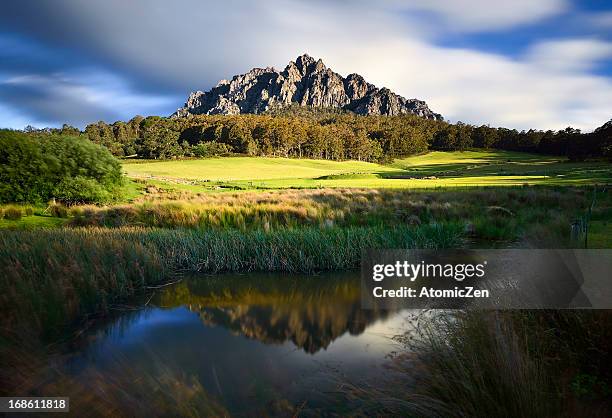 mt. roland, tasmania - roland stock-fotos und bilder