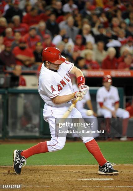 Brendan Harris of the Los Angeles Angels of Anaheim bats against the Texas Rangers at Angel Stadium of Anaheim on April 22, 2013 in Anaheim,...