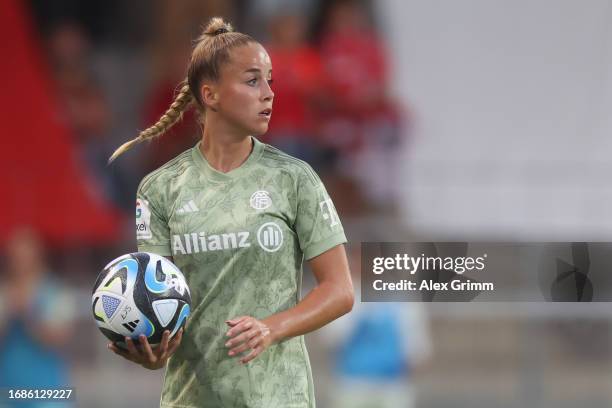 Giulia Gwinn of Bayern Muenchen Women reacts during the Google Pixel Women's Bundesliga match between SC Freiburg and FC Bayern München at...