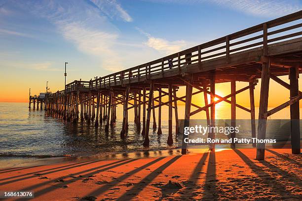 balboa pier, condado de orange, california - newport beach california fotografías e imágenes de stock