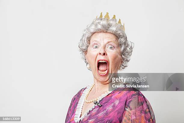 retro queen scream - queen royal person stock pictures, royalty-free photos & images