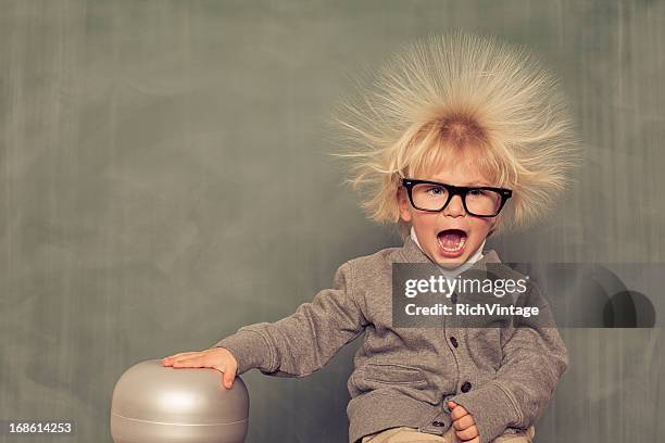 electric hair - extreem weer stock pictures, royalty-free photos & images