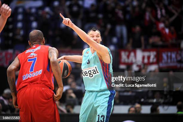 Sarunas Jasikevicius, #13 of FC Barcelona Regal gestures during the Turkish Airlines EuroLeague Final Four game 3rd and 4th place between CSKA Moscow...