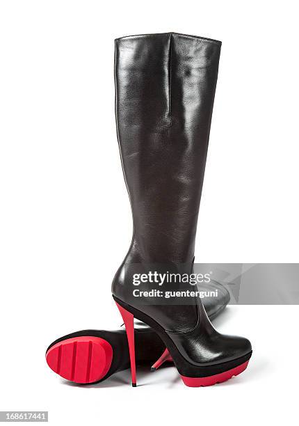 deseo plataforma de zapatos de tacones botas con suela rojo - black boot fotografías e imágenes de stock