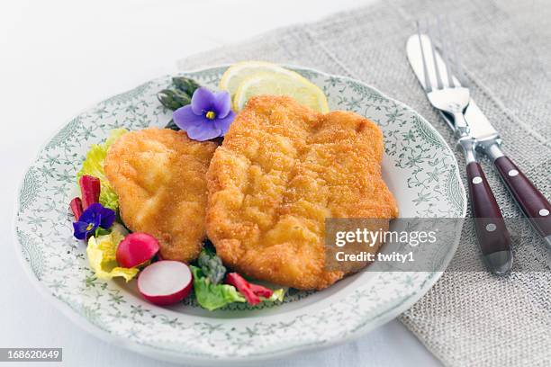 fried steak - wiener schnitzel stock pictures, royalty-free photos & images