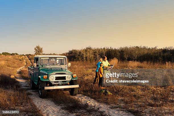 safari - 4x4 stock pictures, royalty-free photos & images