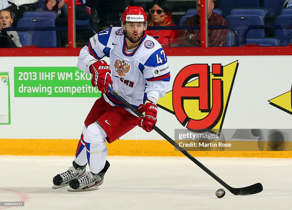 Slovakia v Russia - 2013 IIHF Ice Hockey World Championship