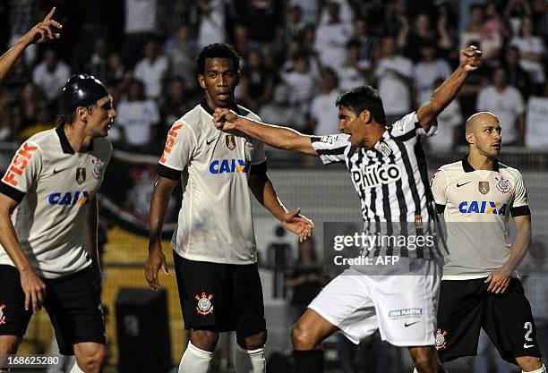 Durval 30 Durval Santos Photos & High Res Pictures - Getty Images