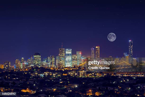 la luz de la luna brisbane - brisbane city fotografías e imágenes de stock