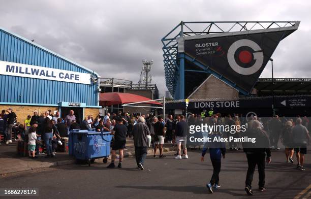 General view as fans gather outside the stadium during the Sky Bet Championship match between Millwall and Leeds United at The Den on September 17,...