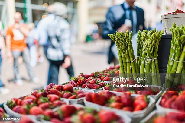 street market - vegetable market stock pictures, royalty-free photos & images