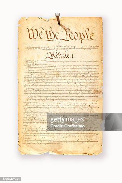 constituição eua fixa com unhas em fundo branco - bill of rights - fotografias e filmes do acervo