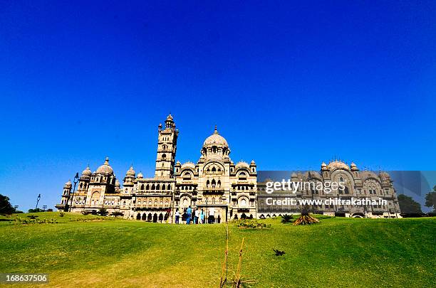 luxmi vilas palace, vadodara - vadodara stock-fotos und bilder