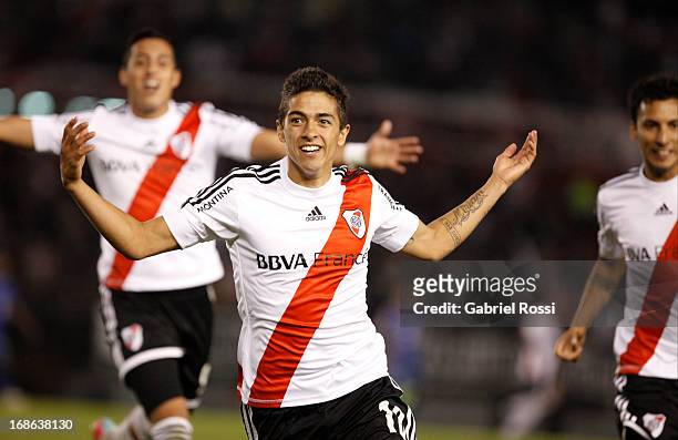 Manuel Lanzini of River Plate celebrates a goal during the match between River Plate and All Boys as part of the Torneo Final 2013 at the Antonio V...