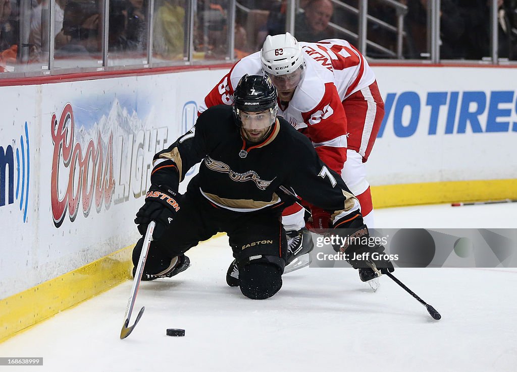 Detroit Red Wings v Anaheim Ducks - Game Seven