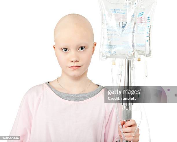 jeune patient (isolé contre le cancer - completely bald stock photos et images de collection