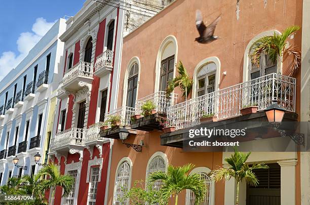 edifícios de san juan velha - velha san juan imagens e fotografias de stock