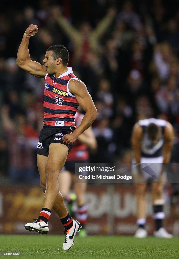 AFL Rd 7 - St Kilda v Carlton