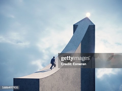 Hombre de negocios corriendo sobre un puente en forma de flecha hacia la luz Hombre de negocios corriendo sobre un puente en forma de flecha hacia la luz