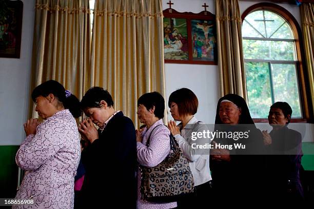 Confesse Queue 1,764 Catholic Confessional Stock Photos, High-Res Pictures, and Images ...