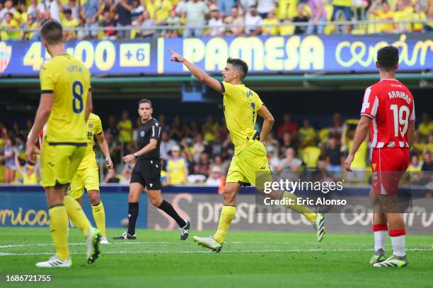 Gerard Moreno of Villareal FC celebrates after scoring the team's first goal during the LaLiga EA Sports match between Villarreal CF and UD Almeria...