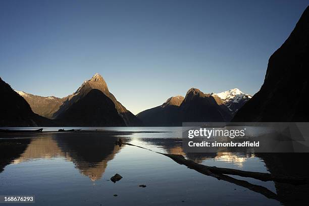 milford sound reflections - mitre peak stock pictures, royalty-free photos & images