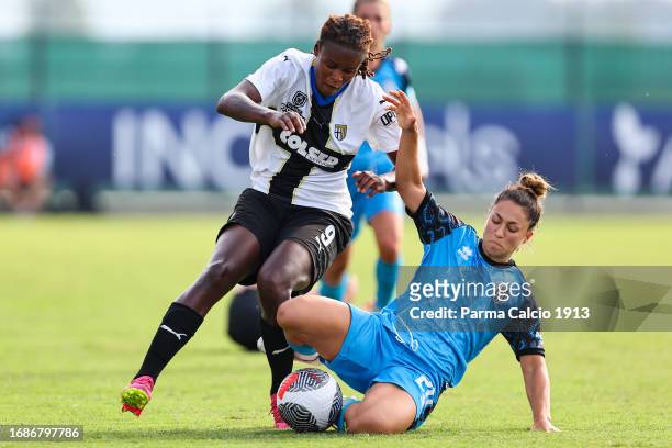 Kelly Odette Gago of Parma Calcio 1913 competes for the ball with Paola Cuciniello of Cesena FC on September 17, 2023 in Noceto, Italy.