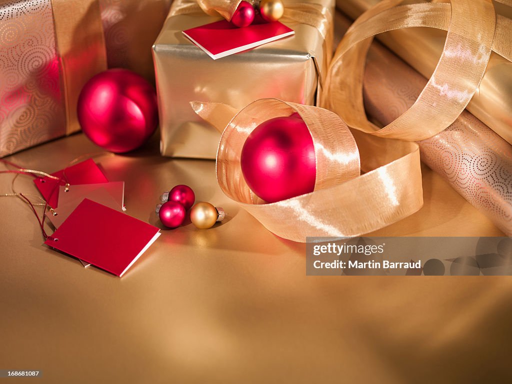 Ornamentos de Natal e presentes, Fita