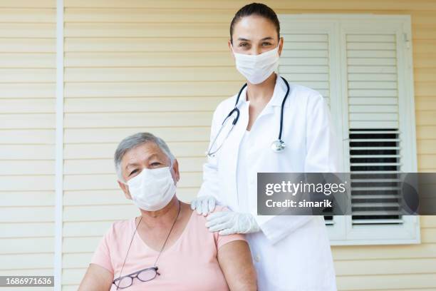 vaccination - immune system stock pictures, royalty-free photos & images