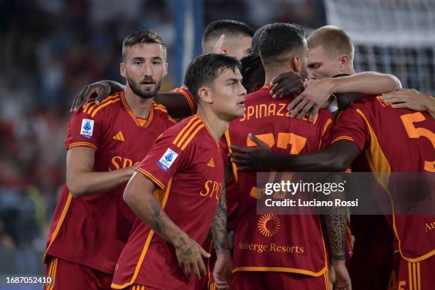 Roma players celebrate during the Serie A TIM match between AS Roma and Empoli FC at Stadio Olimpico on September 17, 2023 in Rome, Italy.