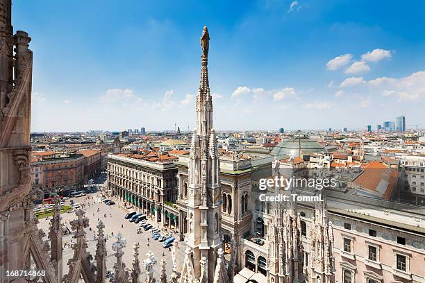 piazza del duomo in milan, italy - duomo milano stock pictures, royalty-free photos & images